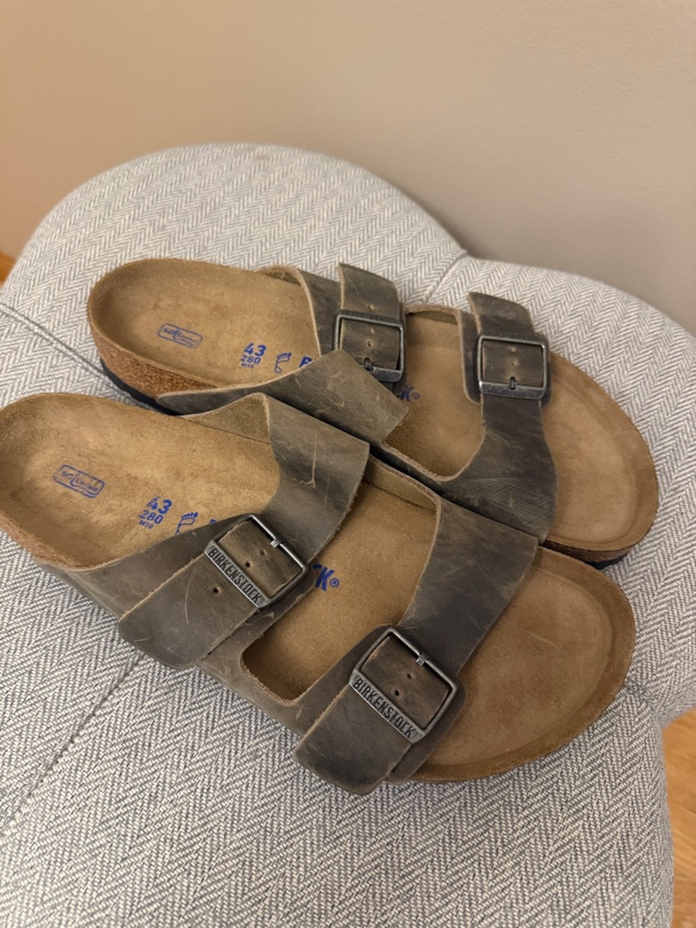 NEW Birkenstock Arizona Olive Brown Two-Strap Sandals